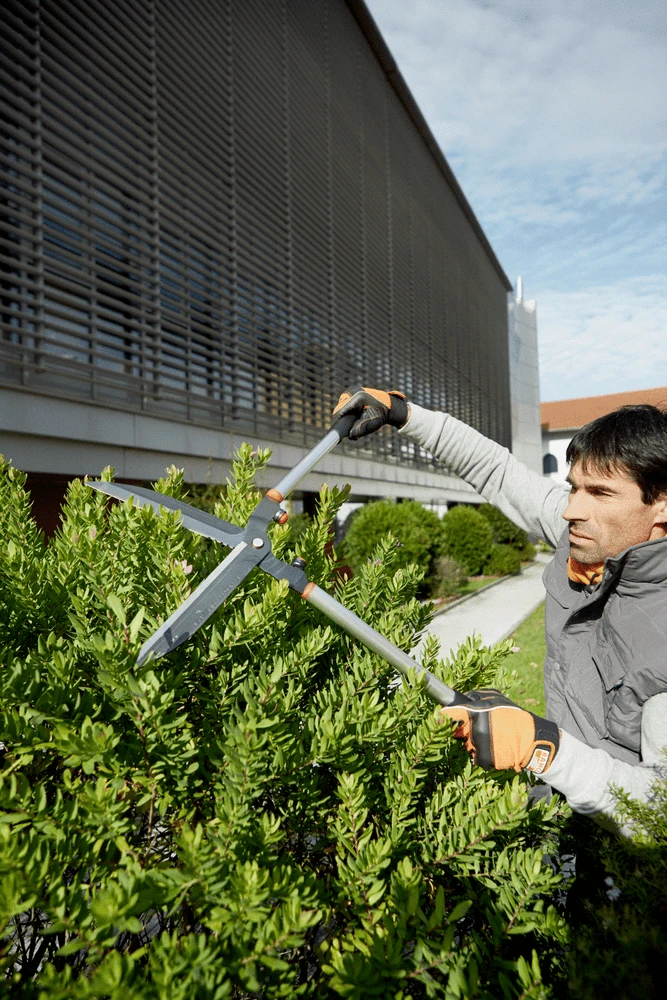 Bahco P51H-SL Extra Long Hedge Shears, Heavy Duty, Lightweight With Aluminium Handle - Image 11